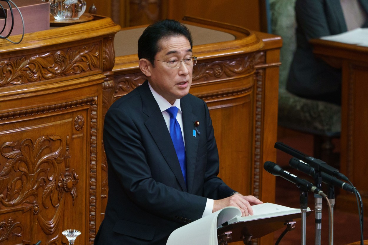 Premierul Japoniei, mesaj alarmant despre criza natalităţii: Suntem pe punctul de a nu mai putea funcţiona ca societate