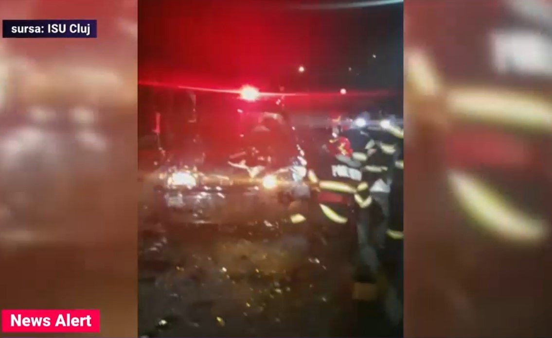 Accident grav pe DN1. O fată de 14 ani a murit