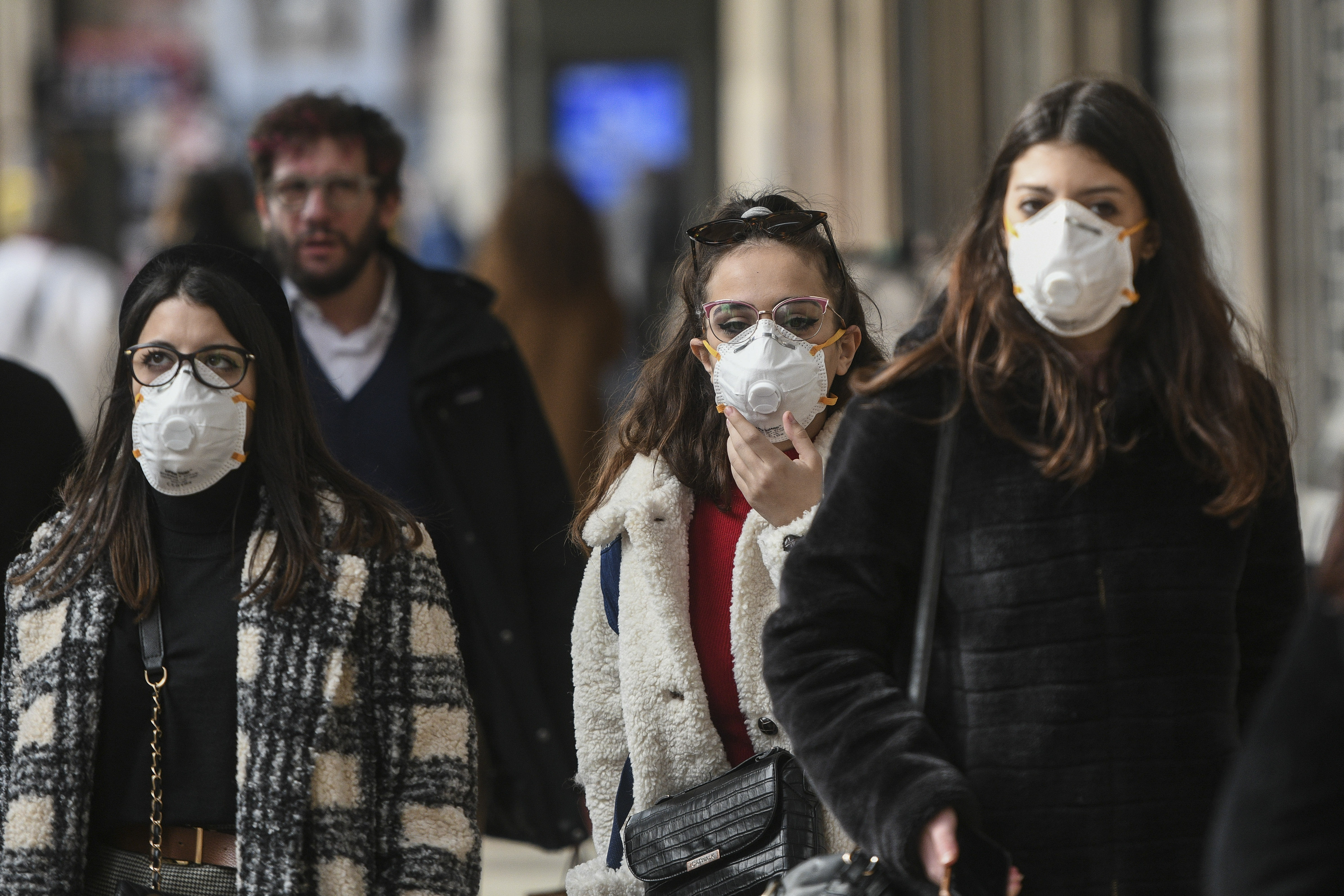 Cum ne afecteaza schimbarile climatice sistemul de sanatate: „Virusii devin mai agresivi. Gripa nu va mai aparea doar iarna”