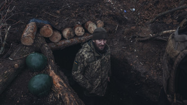 Un soldat ucrainean din prima linie, în Doneţk