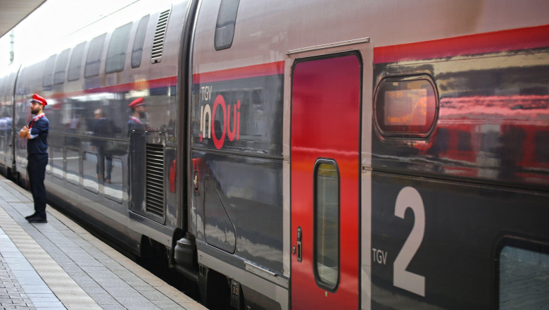 Oprire TGV la gara principală Mannheim (Baden-Wurttemberg, Germania, 8 iulie 2020)