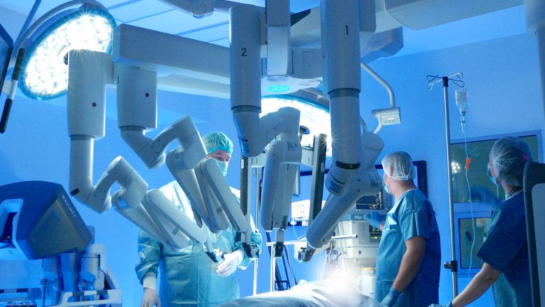 Intervenții chirurgicale complexe pentru pacienții oncologici