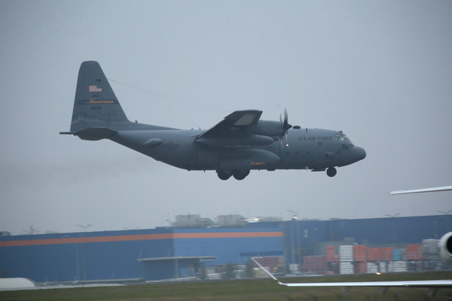 Două avioane cu salvatori români au ajuns în Turcia. A treia aeronavă este pe drum