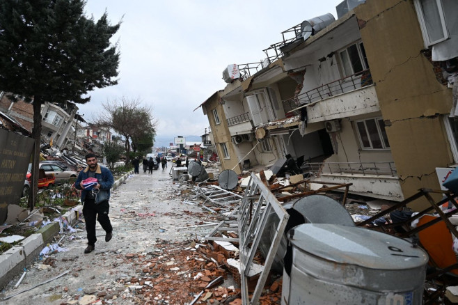 Earthquakes jolts Turkiye's provinces