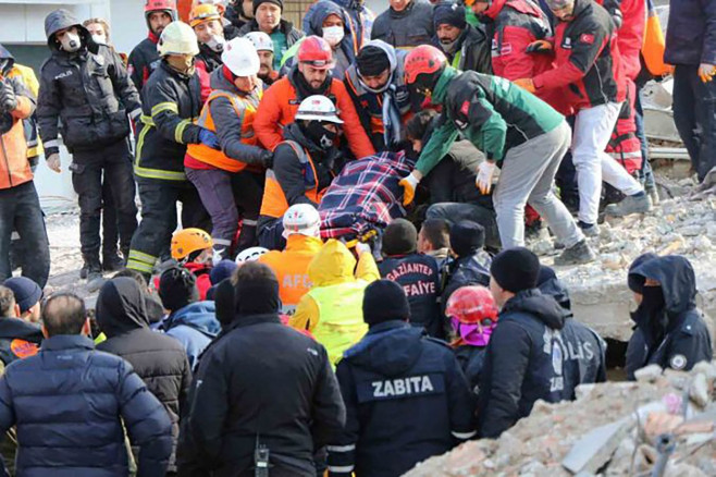 Survivors Pulled From The Rubble More Than 24 Hours After Quake - Turkey