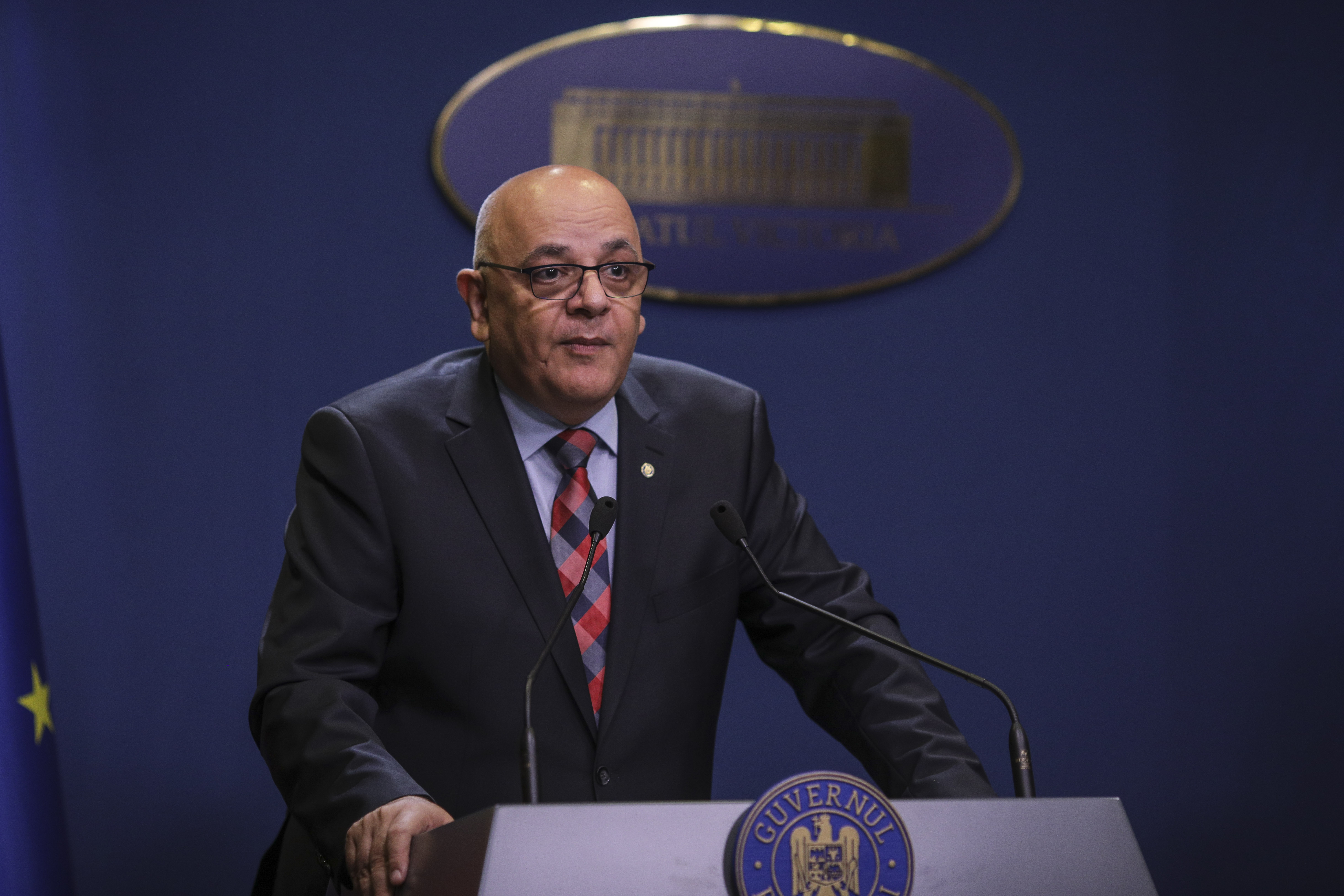 Canicula face victime în România. 3 oameni au murit, numărul apelurilor la 112 crește. Arafat: „Oamenii nu mai pot”