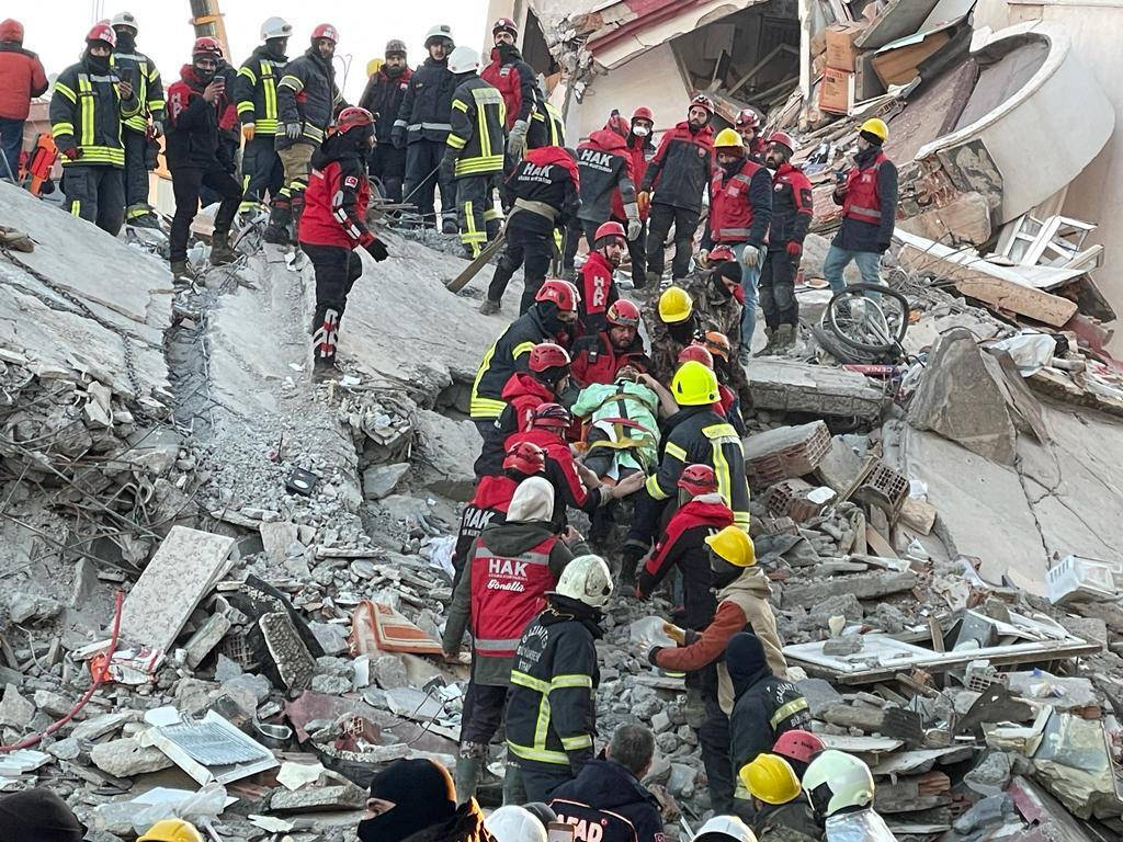 Israelul şi-a retras o echipă de salvare din Turcia, din cauza unor amenințări de securitate