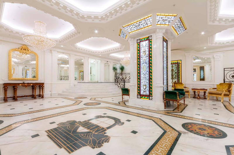 Krivonogikh posh house on Fontanka embankment