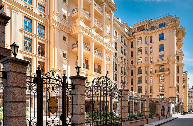 Krivonogikh posh house on Fontanka embankment