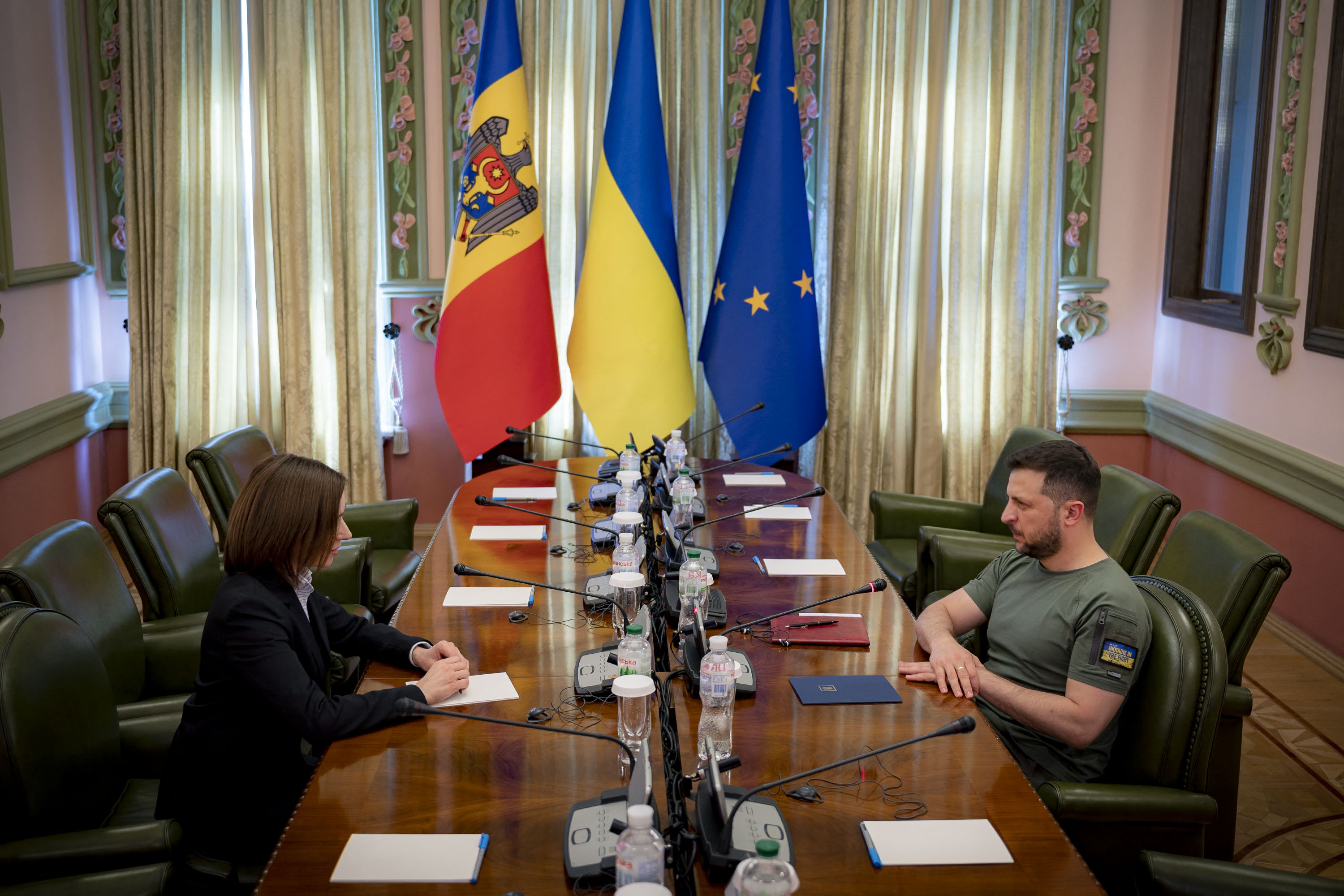 Zelenski a anunțat-o pe Maia Sandu că Putin vrea să distrugă Moldova. Ucraina a interceptat planul