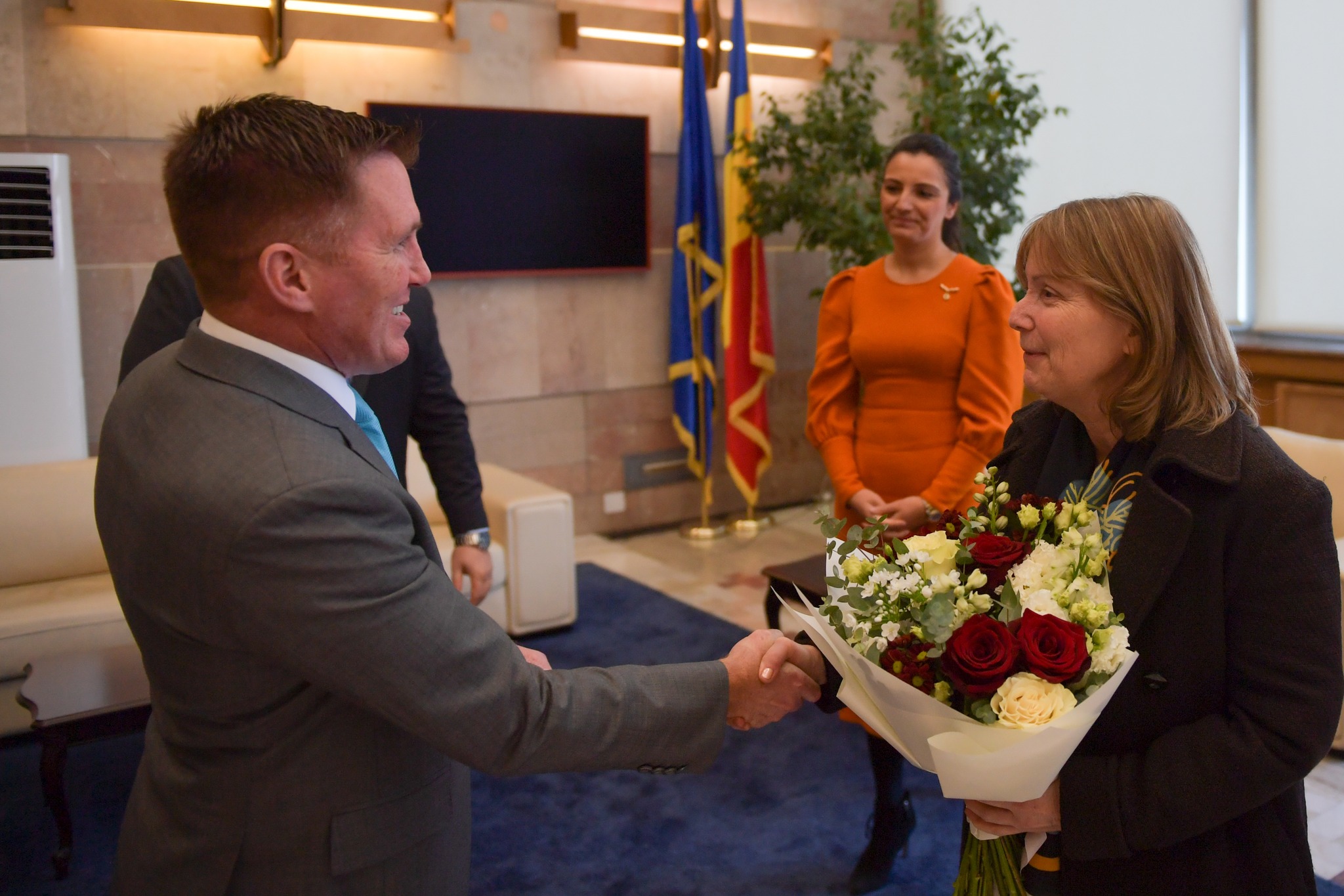 Ambasadoarea desemnată a SUA a sosit în România. Kathleen Kavalec a mai lucrat în ţara noastră şi vorbeşte româna