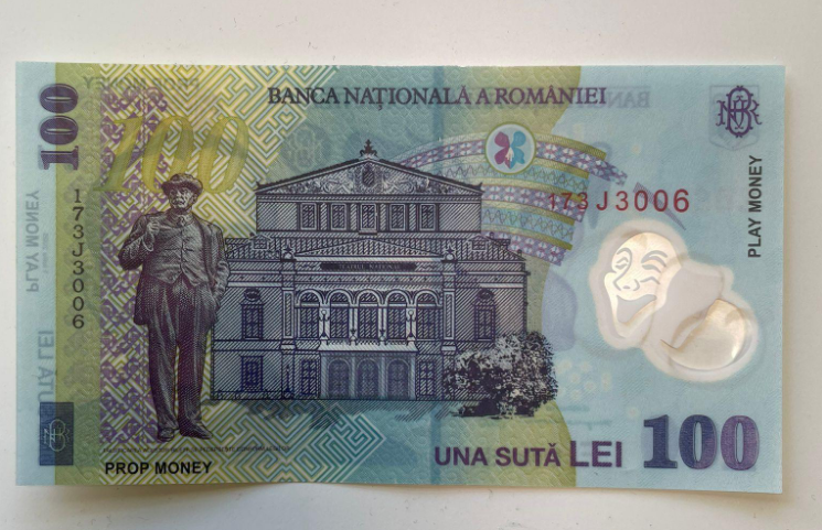 FOTO. Curier plătit cu bani de jucărie. Detaliul la care nu a fost atent bărbatul