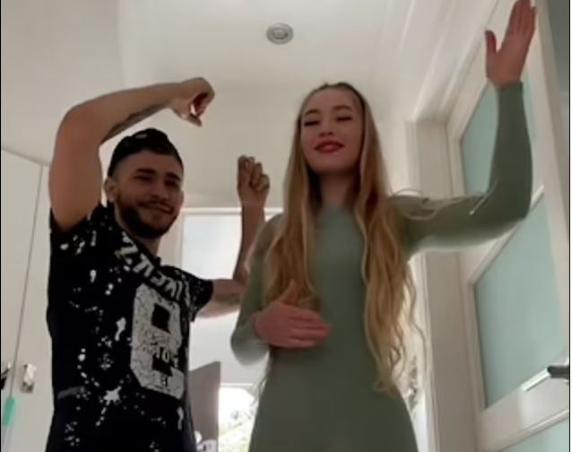 Un român a ucis o femeie de 71 de ani din Marea Britanie pentru a-i fura averea. S-a filmat cu iubita în casa victimei înainte de crimă