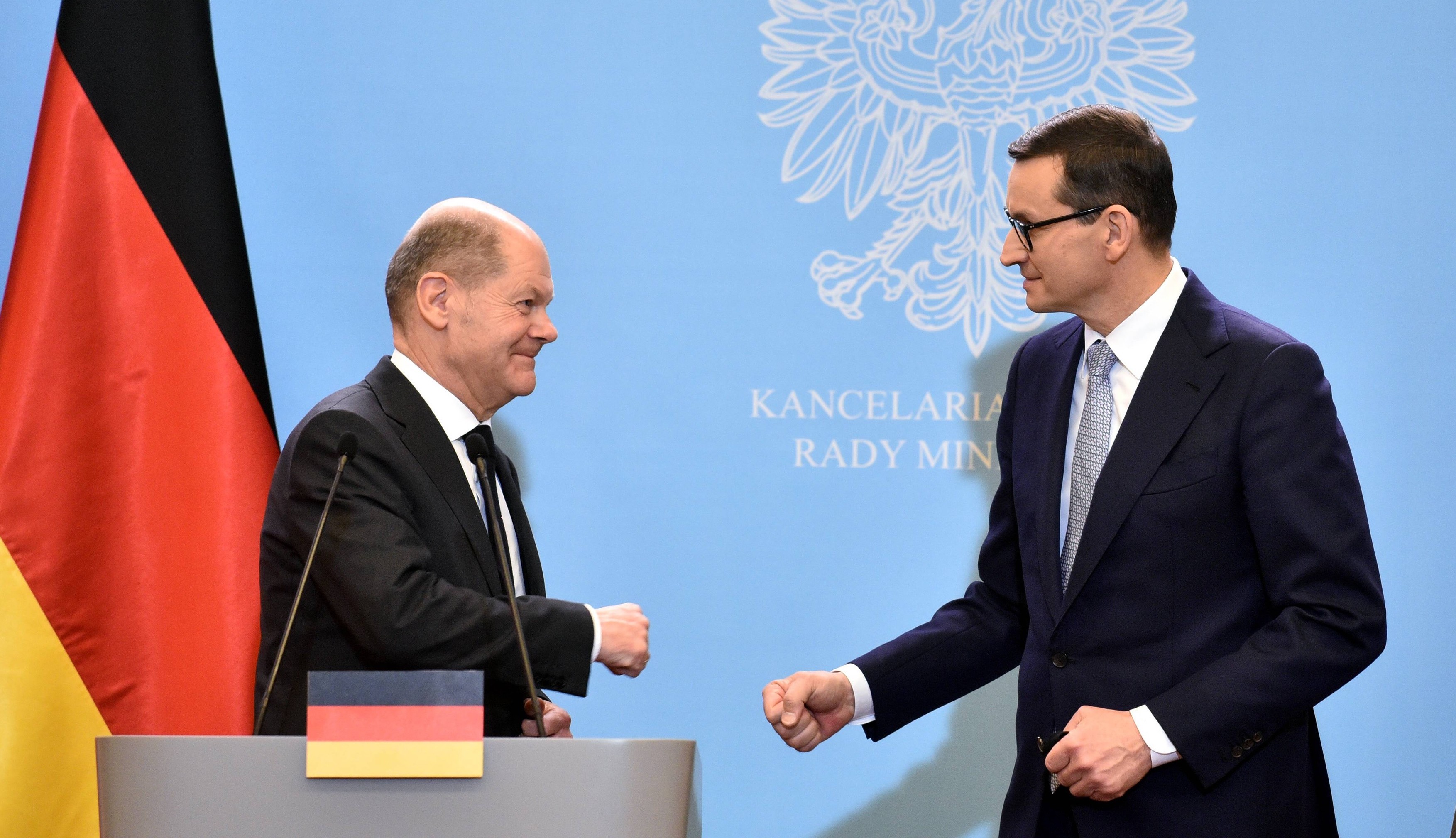Prim-ministrul Poloniei îl atacă dur pe Olaf Scholz pentru atitudinea față de Rusia: „Germania încearcă să fie însărcinată pe jumătate”