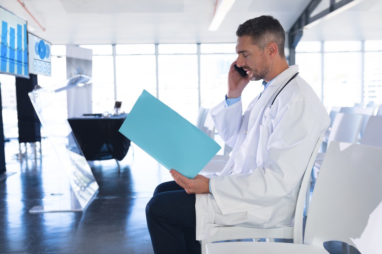 Ministerul Sănătății schimbă legea privind accesul rudelor la documentele medicale ale pacienților