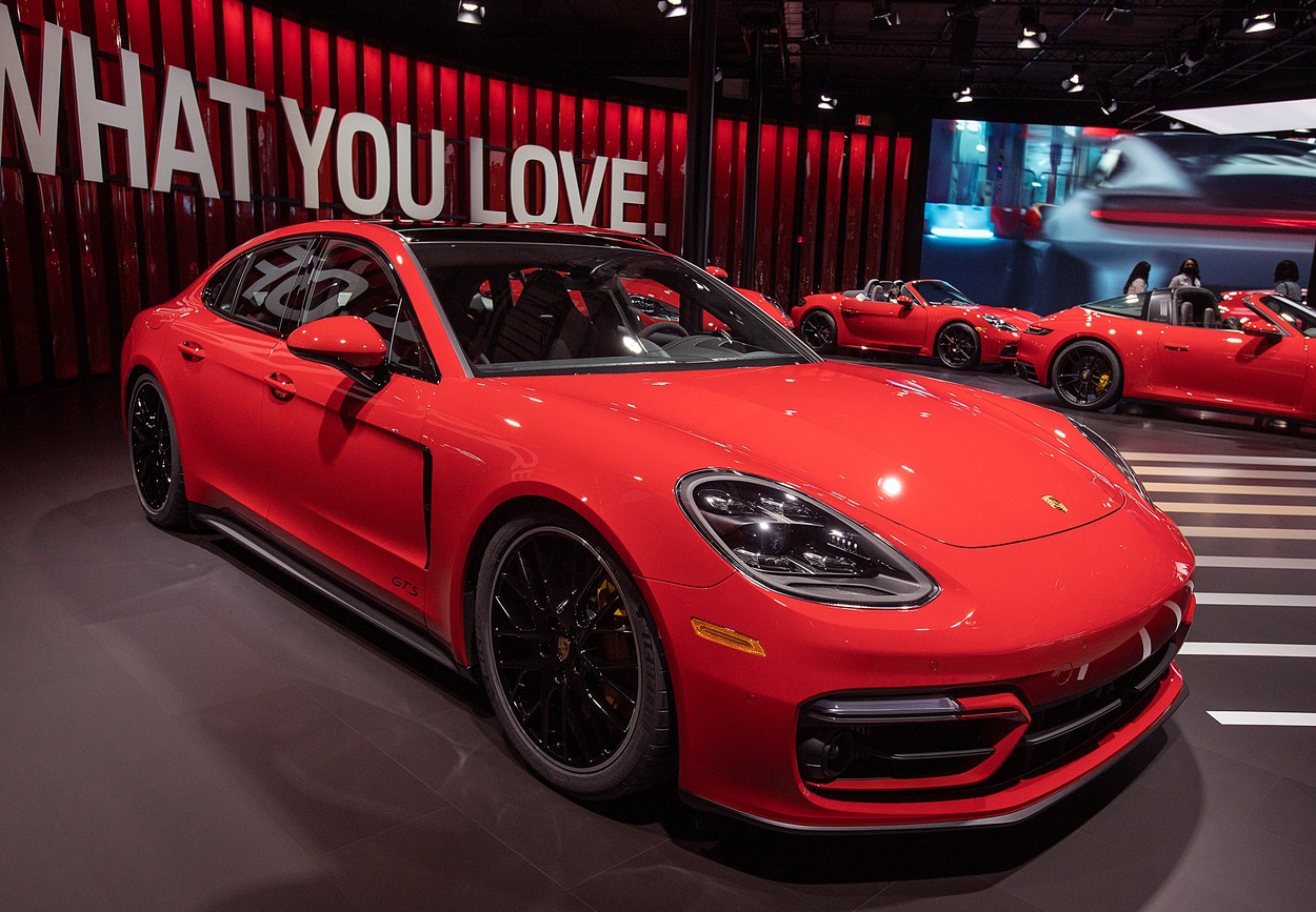 Noul model de Porsche a fost pus în vânzare în China la un preț mult prea mic. Dezamăgire uriașă pentru cei care au vrut să-l cumpere