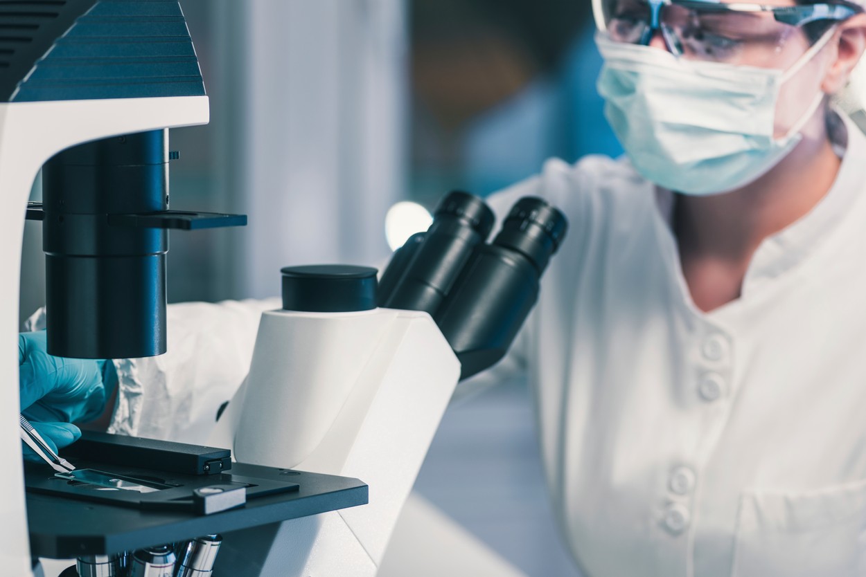 Cercetătorii au descoperit o modalitate de a opri răspândirea cancerului de sân