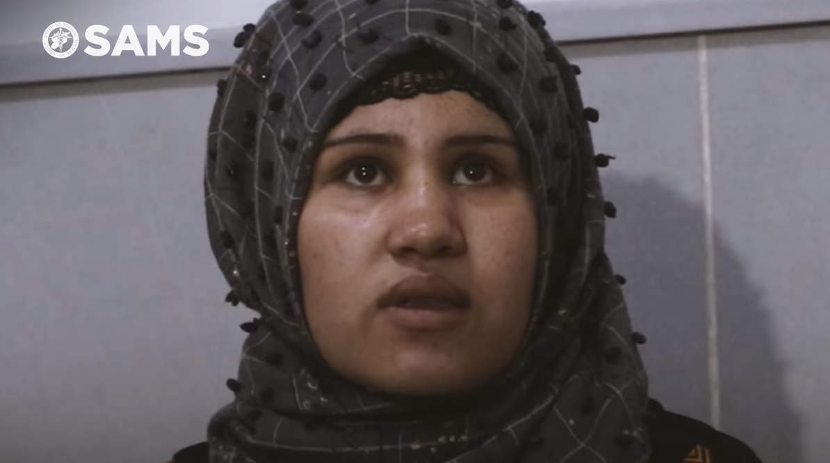 O mamă din Siria şi copilul ei au fost scoşi de două ori într-o săptămână dintre dărâmături
