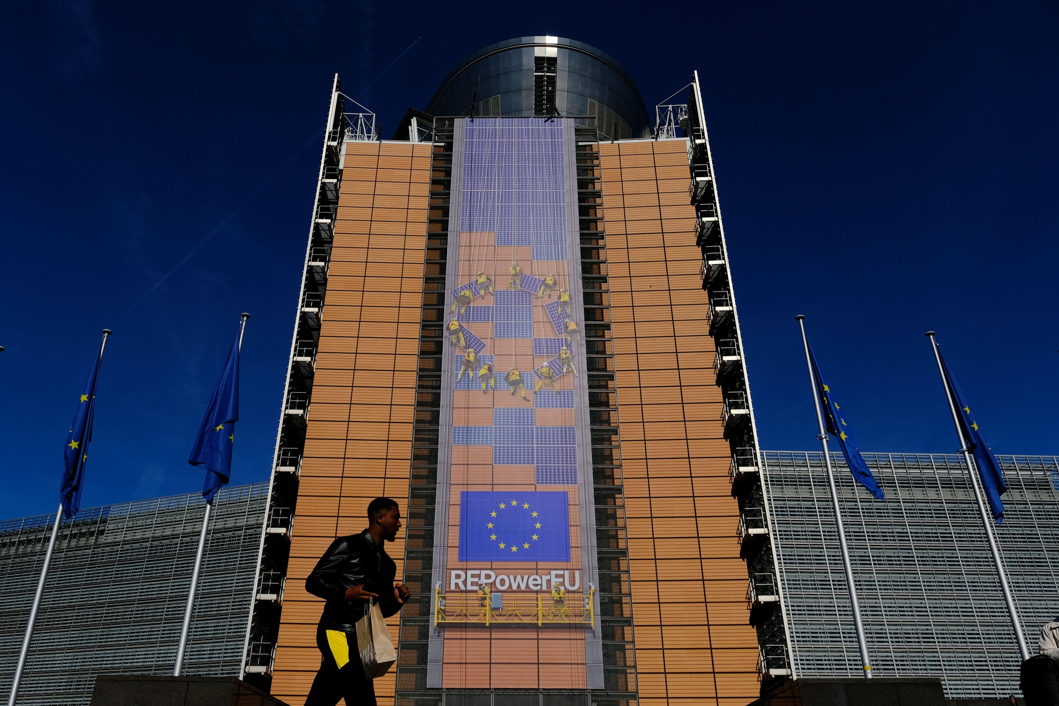 Parlamentul European a aprobat REPowerEU, planul pentru reducerea dependenței energetice a UE de Rusia