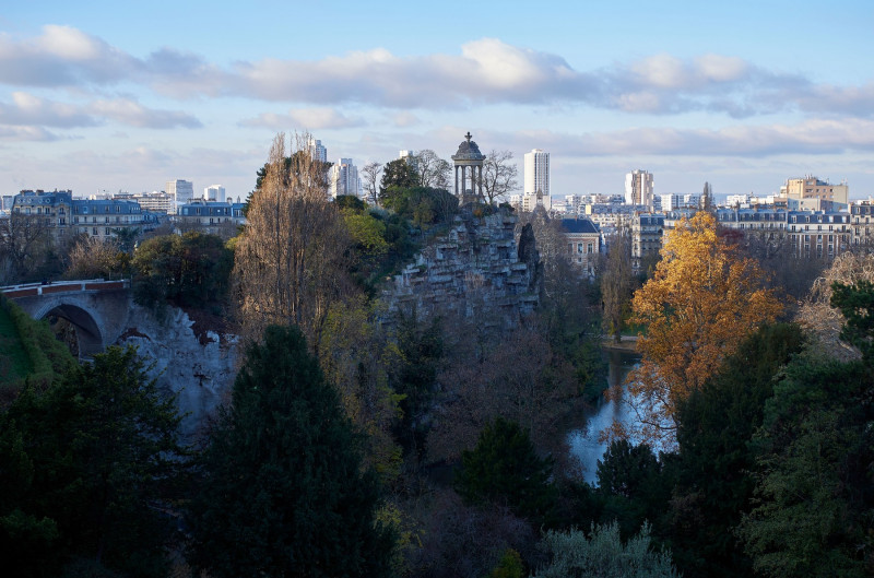 Parcul Buttes-Chaumont din Paris