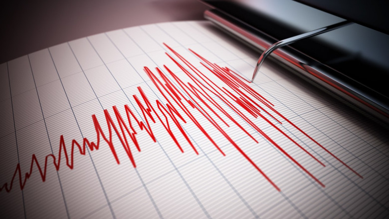 seismograf care inregistreaza un cutremur