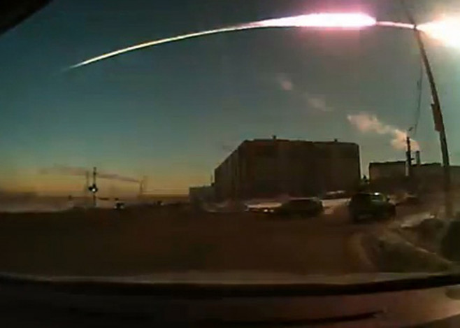 Meteorite falls in Chelyabinsk Region