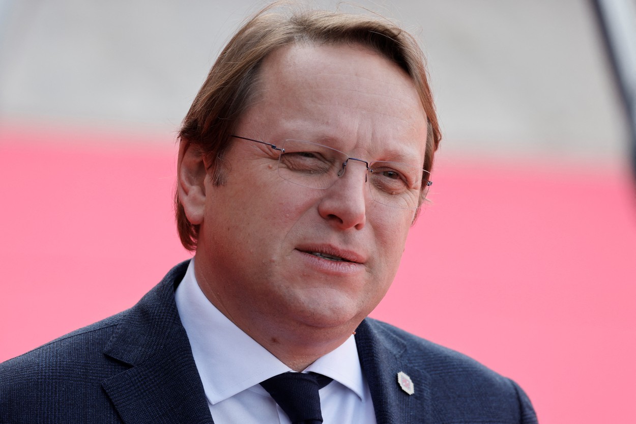 Comisarul din partea Ungariei a fost auzit numindu-i „idioți” pe europarlamentari în timpul unei conferințe în PE