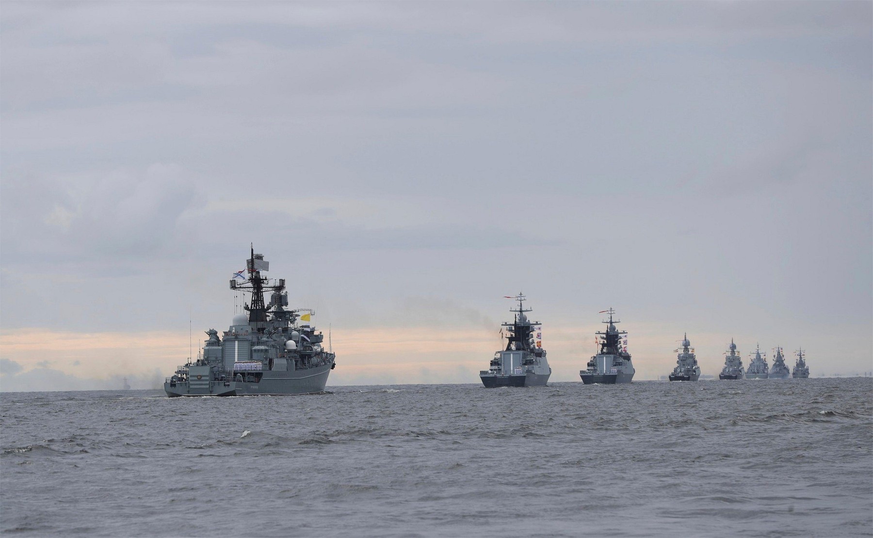 Rușii au început noi manevre militare în Marea Baltică, cu zeci de nave și avioane