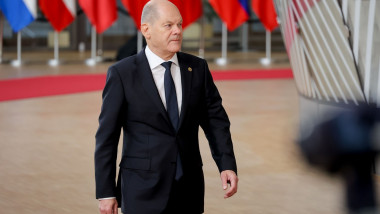 Olaf Scholz, cancelarul Germaniei, soseşte la un summit UE de la Bruxelles, pe 9 februarie 2023.