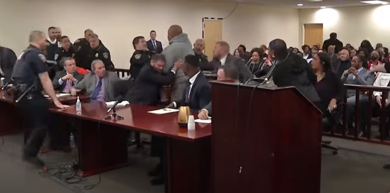 Furie la procesul criminalului care a ucis 10 persoane de culoare într-un supermarket din Buffalo