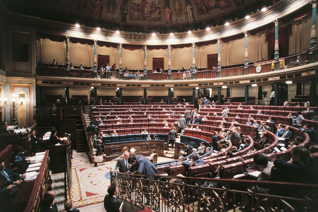 Spania a adoptat o lege care permite schimbarea genului de la vârsta de 16 ani