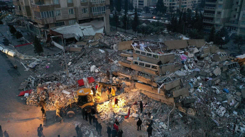 Earthquakes jolt Turkiye's provinces