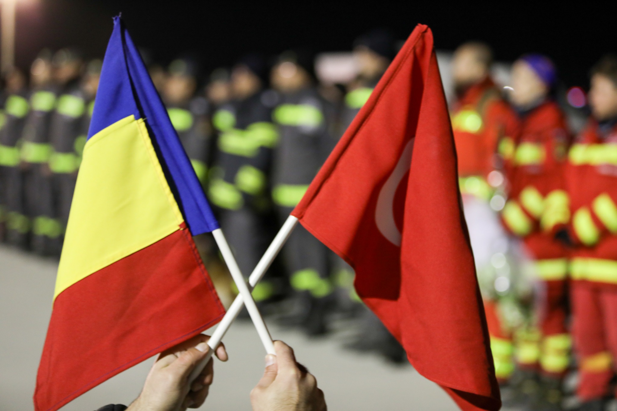 A doua echipă de salvatori români care au intervenit în Turcia se întoarce astăzi în ţară
