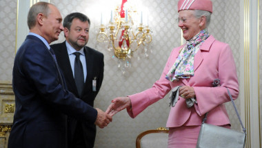 regina Danemarcei si Vladimir Putin