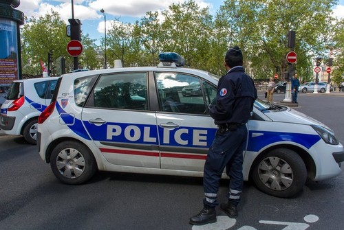 Un copil de 14 ani și-a înjunghiat profesorul chiar în timpul orei de la o școală gimnazială din Alsacia