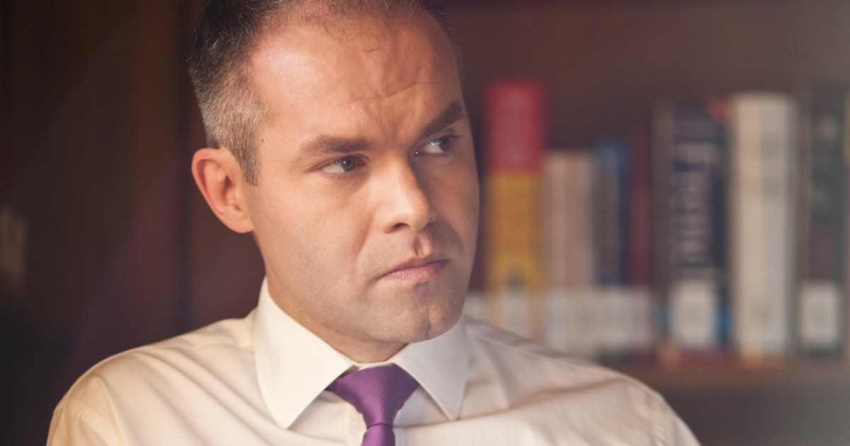 Manualele şcolare: prea multă grafică, prea puţină informaţie