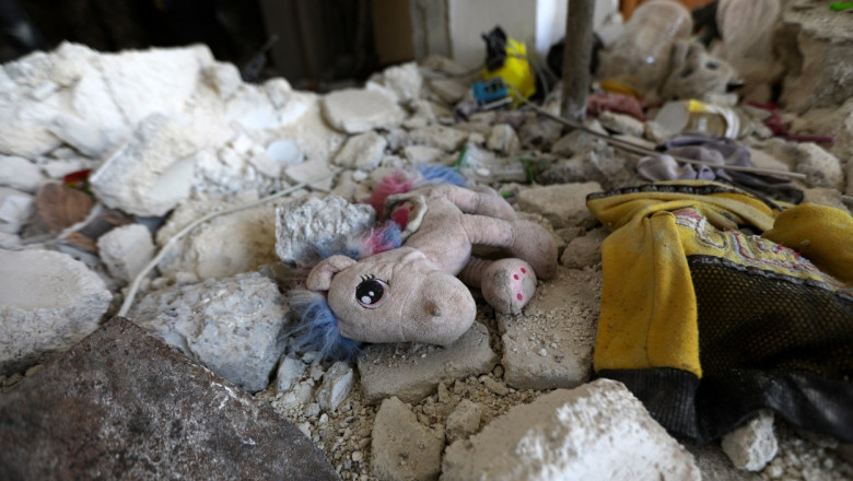 cladire distrusa de cutremur in siria