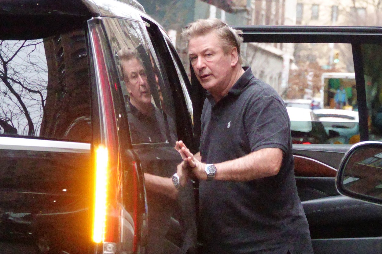 Alec Baldwin, dat în judecată de familia ucraineană a Halynei Hutchins în cazul incidentului mortal de pe platoul de filmare
