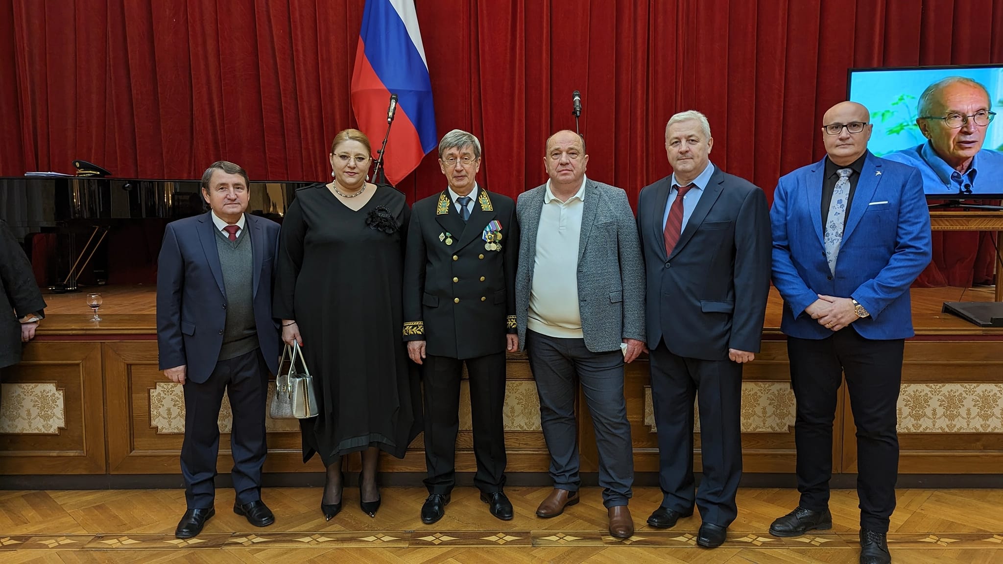 Diana Șoșoacă s-a dus la o petrecere la Ambasada Rusiei pentru a sărbători "rezultatele operațiunii speciale" în Ucraina