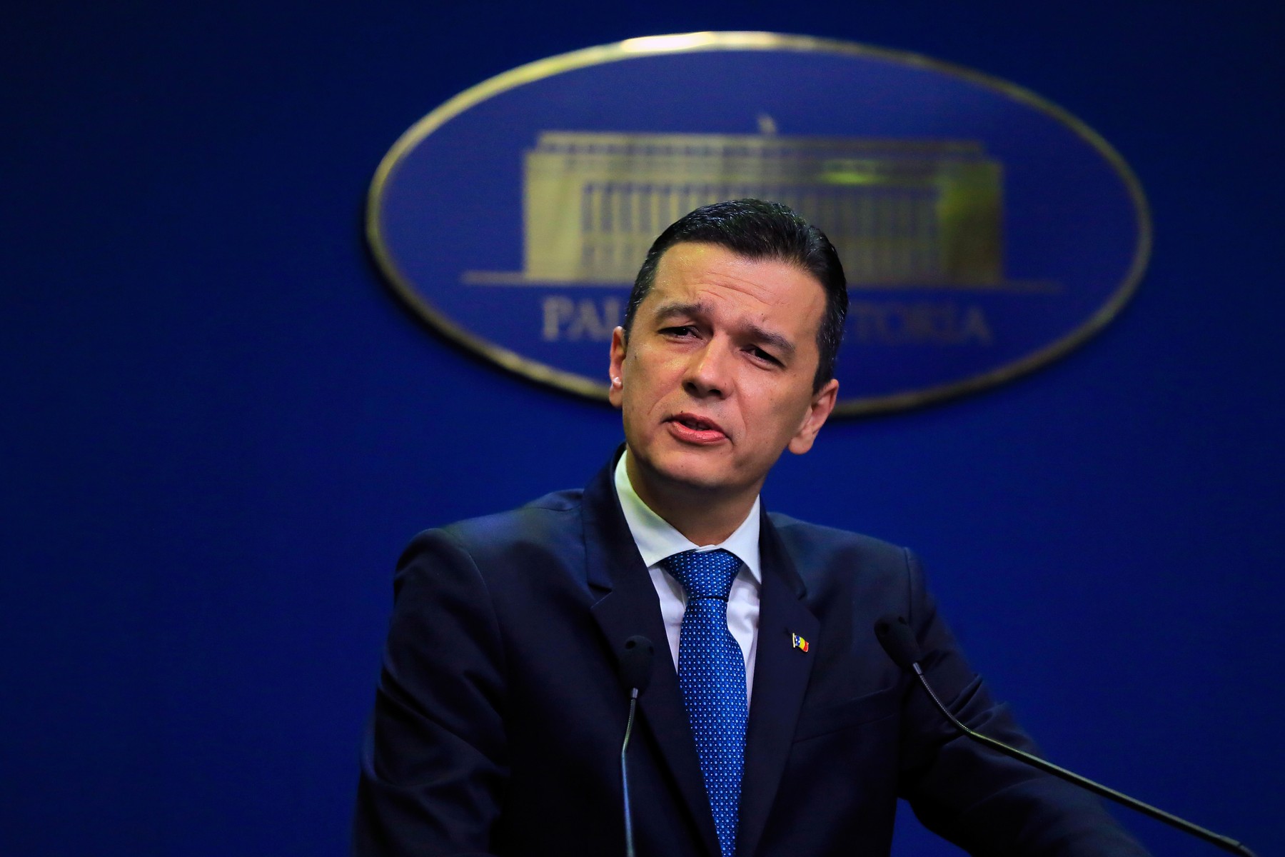 Grindeanu, despre accidentul de la Boița, unde un om a căzut în gol: Într-un accident pe autostradă, e cam de evitat să ieşi din mașină