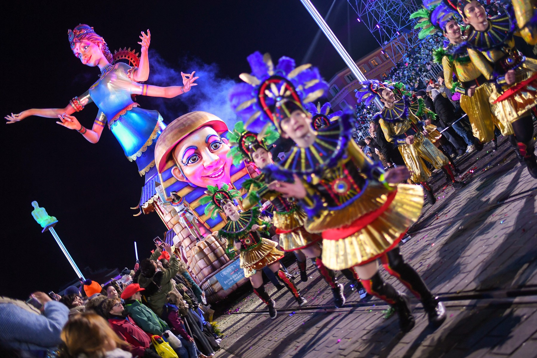 A început Carnavalul de la Nisa, care aniversează 150 de ani de la înființare