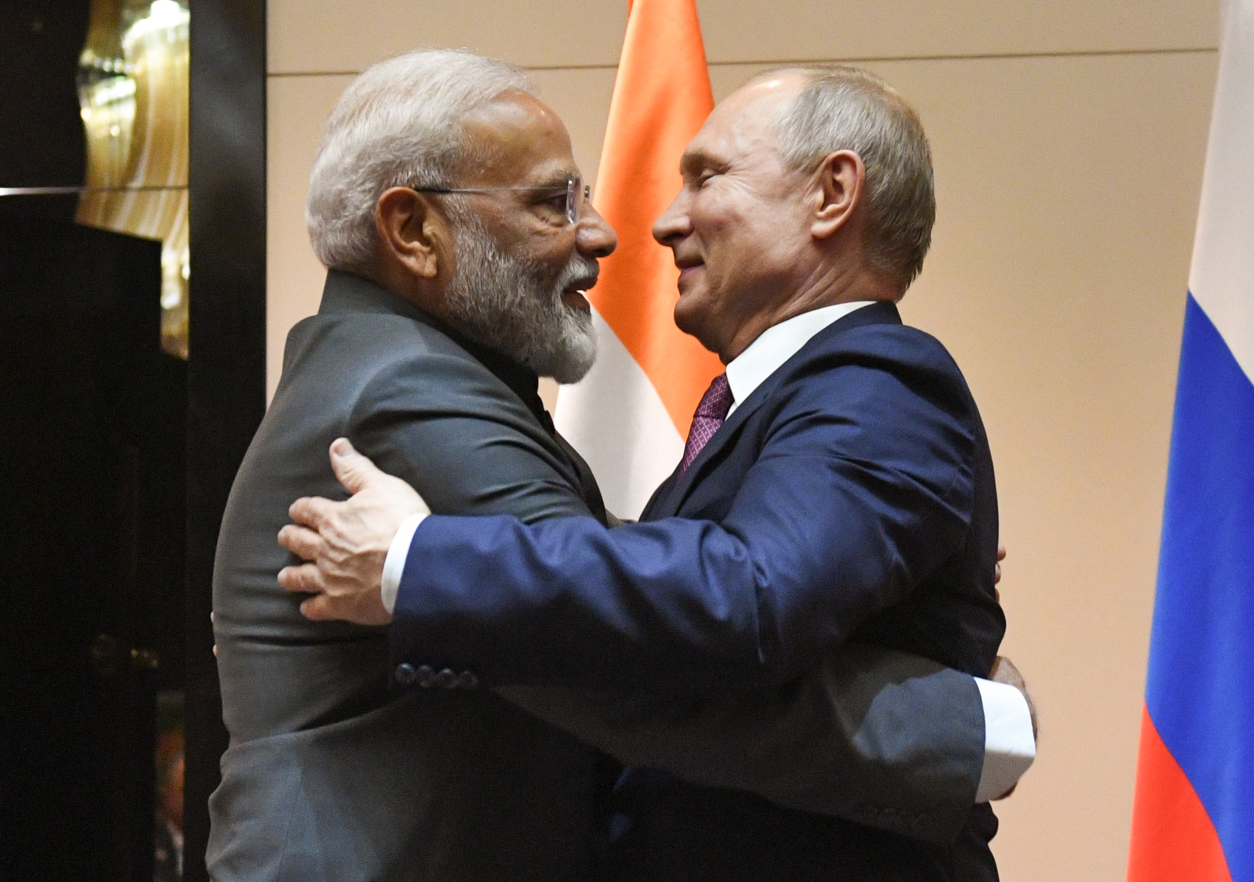 Petrol, apărare şi geopolitică. Mizele vizitei lui Vladimir Putin în India