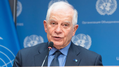 Înaltul Reprezentant al UE pentru afaceri externe, Josep Borrell, susţine o conferinţă de presă la sediul ONU pe 24 februarie 2023.