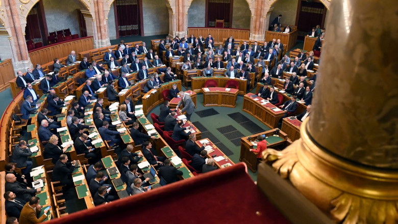 sedintsa a parlamentului ungariei
