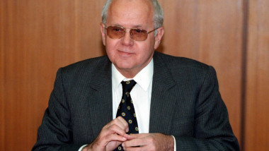 Victor BABIUC - politik Rumunsko