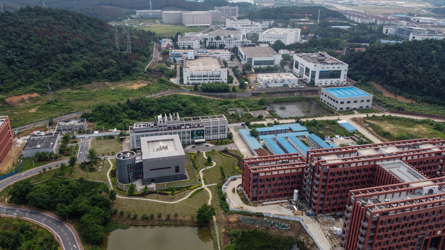 WSJ: Departamentul Energiei al SUA a concluzionat că pandemia de Covid-19 probabil a apărut dintr-o scăpare a unui laborator