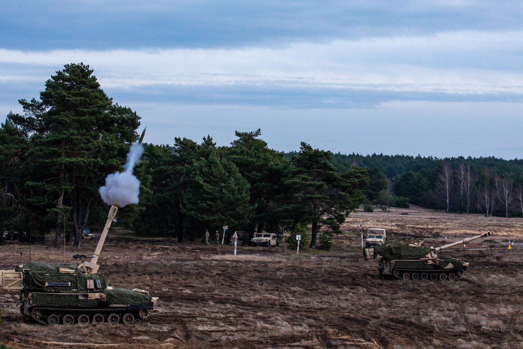 Guvernele de la Washington, Berlin şi Varșovia ar putea organiza în curând exerciții militare comune NATO în Polonia