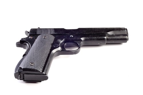 Tânăra din Olt, care și-a împușcat în cap iubitul poliţist, a fost condamnată definitiv la 6 ani de închisoare