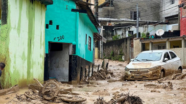 furtuna puternuca si precipitatii in Brazilia