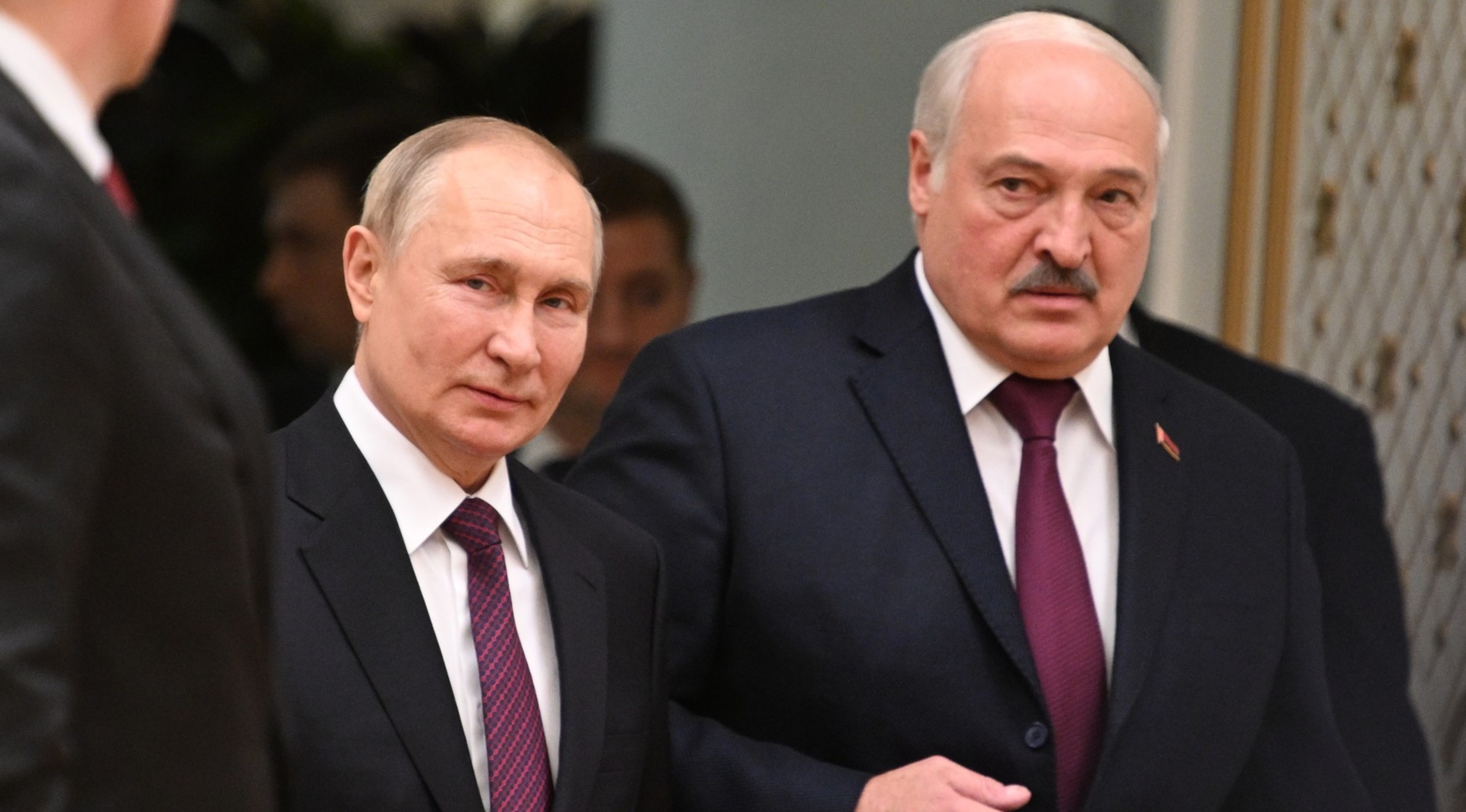 „Îşi sincronizează poziţiile, ceasurile”. Putin și Lukașenko discută despre mercenarii Wagner, economie și amenințările externe
